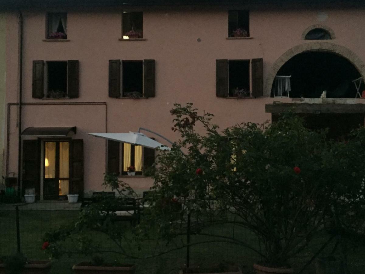 B&B Happiness In The Country Brescello Exterior foto